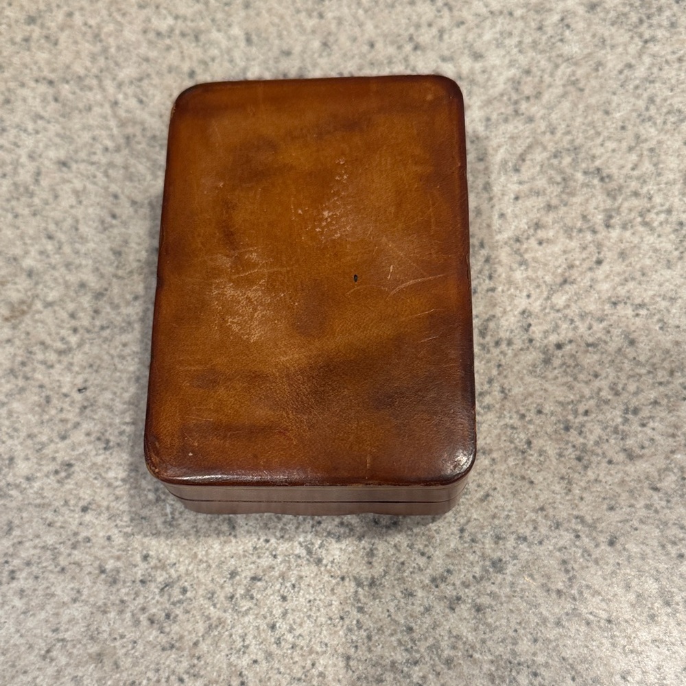 Brown Leather trincket Box with Gold Accents - Picture 7 of 9